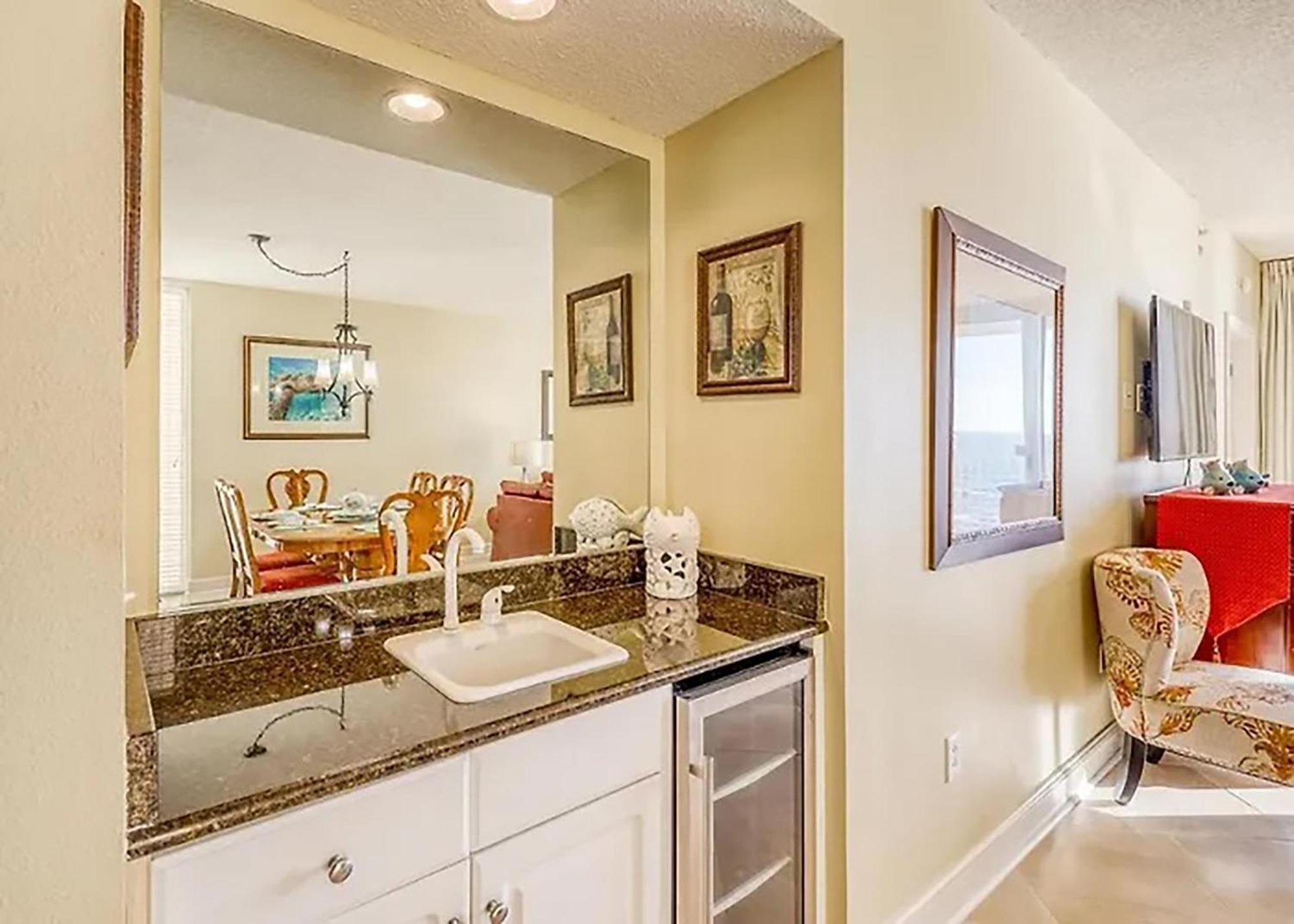 Majestic Towers 2-801 By Emerald Coast Retreats * Panama City Beach